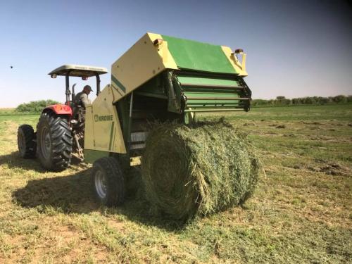 TRACTOR-EQUIPMENT-RENTAL2